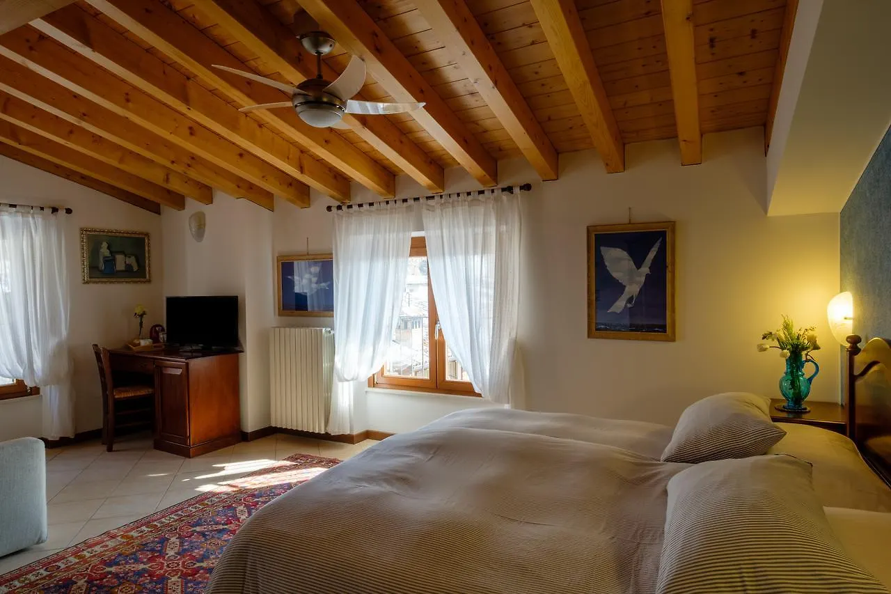 Hotel Tre Punte Gargnano 3*,  Italien